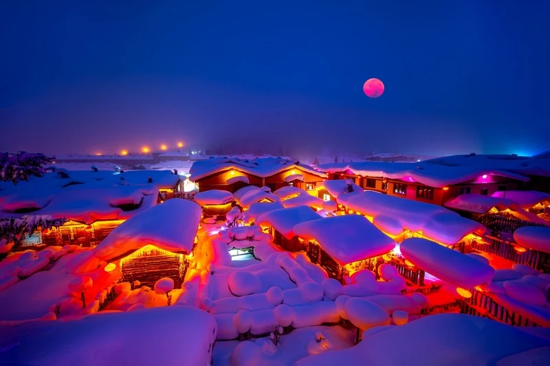 月夜雪乡